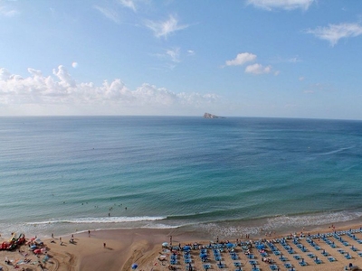 Venta de piso en Playa de Levante de 4 habitaciones con terraza y piscina