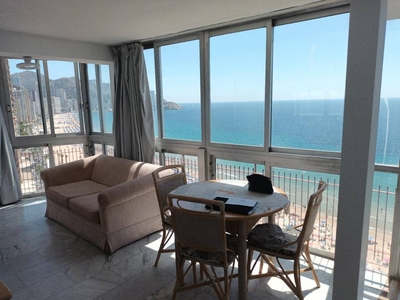 Venta Piso Benidorm. Piso de tres habitaciones