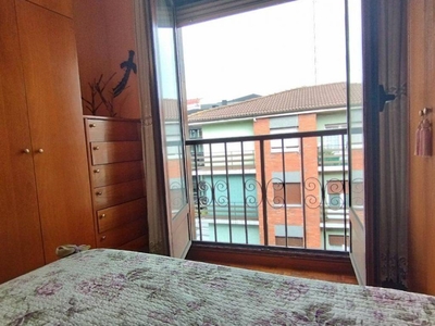 Venta Piso Gijón. Piso de una habitación en Piles. Quinta planta con balcón