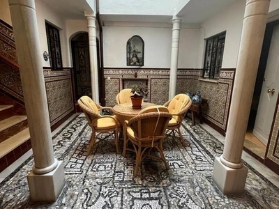 Alquiler Casa unifamiliar Granada. Con balcón 400 m²