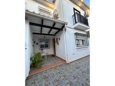 Alquiler Casa unifamiliar Vélez-Málaga. Buen estado 99 m²