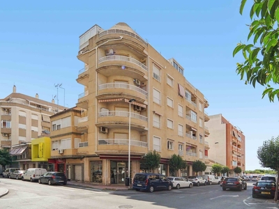 Apartamento en venta en Puerto Deportivo, Torrevieja, Alicante