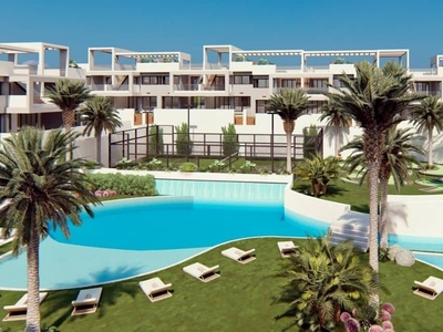 Apartamento en venta en Torrevieja, Alicante