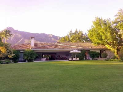 Chalet en venta en Lomas De Marbella, Marbella, Málaga