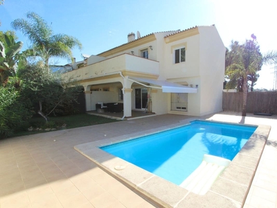 Pareado en venta en Elviria, Marbella, Málaga