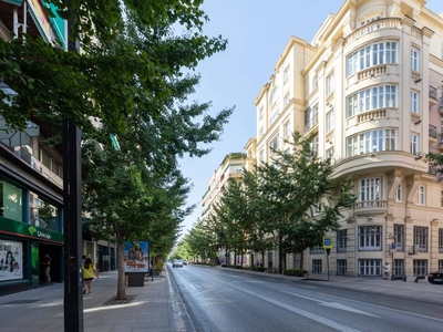 Piso en venta en Centro - Sagrario, Granada ciudad, Granada