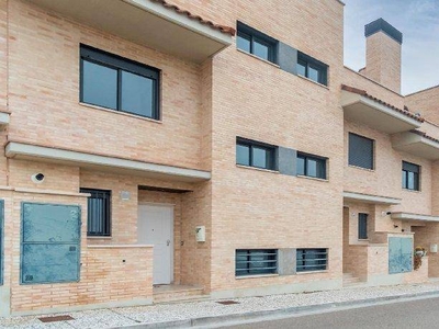 Venta Casa unifamiliar en Calle Broto Valle De María de Huerva. Con terraza 223 m²