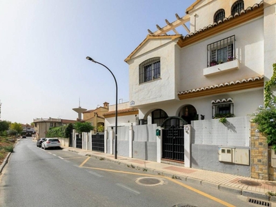 Venta Casa unifamiliar en Tulipanes Los Maracena. Con terraza 204 m²