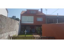 Venta Casa unifamiliar en Calle CAMINO SAIÑAS Vilagarcía de Arousa. Buen estado con terraza 240 m²