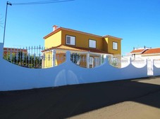 Venta Casa unifamiliar en Calle Lorenzo Hernández Abad 13 San Cristóbal de La Laguna. Buen estado con terraza 907 m²