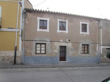 Venta Casa unifamiliar en Calle RASTRILLO Ciudad Rodrigo. A reformar con terraza 269 m²