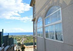 Chalet casa con vistas panoramicas al mar en Castellet i la Gornal