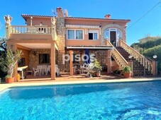 Chalet en venta en La Marina en El Montgó por 449.000 €