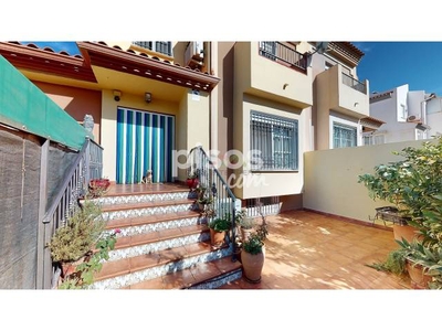 Casa adosada en venta en , Cerca del Mar, Cerca del Golf, Cerca de La Marina, Zona Residencial, Urbanización