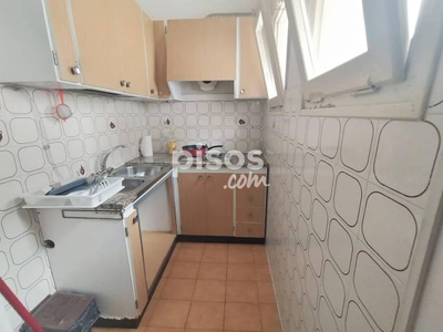 Piso en venta en Casc Antic en Casc Antic por 55.000 €