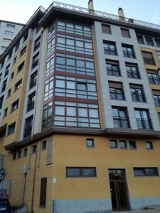 Venta Piso Lugo. Piso de tres habitaciones en Rúa San Eufrasio. Buen estado tercera planta plaza de aparcamiento calefacción individual
