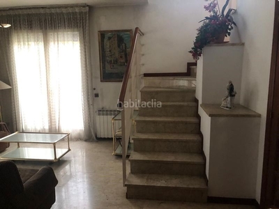 Casa adosada con 3 habitaciones con parking, calefacción y jardín en Cerdanyola del Vallès