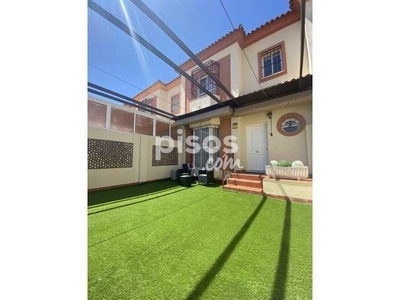 Casa adosada en alquiler en Arco Norte-La Alquería en Arco Norte-La Alquería por 1.300 €/mes