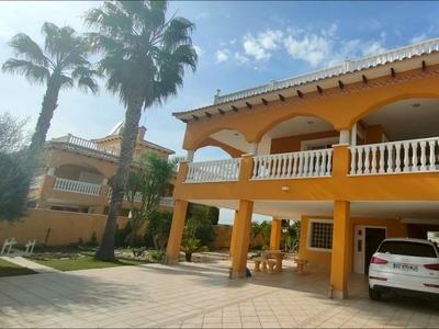 Chalet en Orihuela Costa