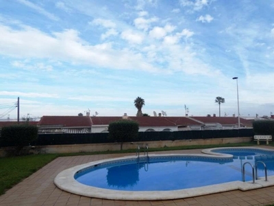 Chalet en venta en Torrevieja, Alicante