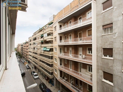 Piso en venta en Centro - Sagrario, Granada ciudad, Granada