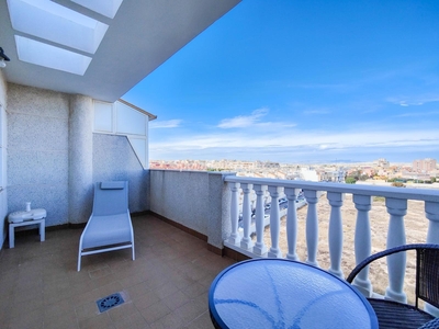 Apartamento ático en venta en Antonio Machado, Torrevieja