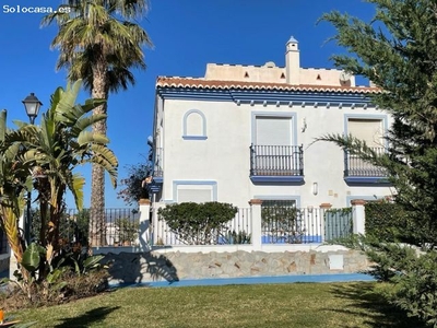 Casa de Pueblo en Venta en Caleta de velez, Málaga