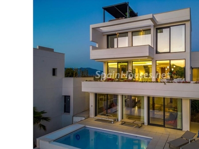 Casa independiente en venta en La Cala Golf - Lagar Martell, Mijas