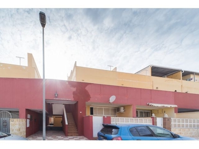 Duplex en Venta en Urbanización Roquetas de Mar, Almería