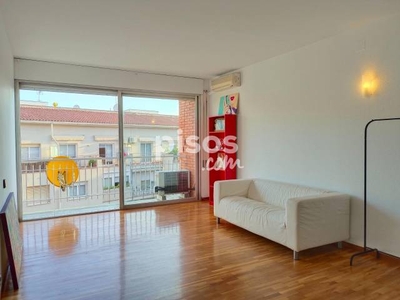 Piso en alquiler en La Nova Esquerra de L´Eixample en La Nova Esquerra de l'Eixample por 950 €/mes