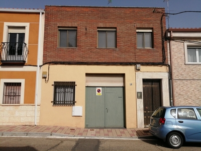 Venta de casa con terraza en Caño Argales (Valladolid), Las Flores