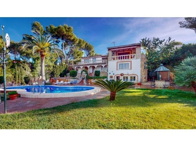 Villa independiente con piscina y vistas despejadas en Santa Ponça