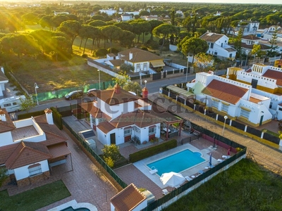 Alquiler vacaciones de casa con piscina y terraza en El Portil (Punta Umbría)