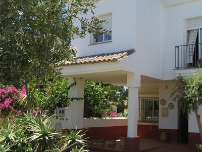 Casa adosada de alquiler en Calle Dalia, Costa Ballena - Largo Norte