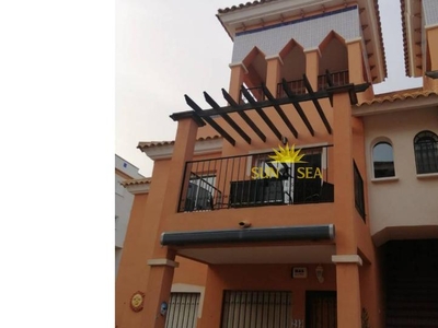 Casa adosada de alquiler en Playa Flamenca