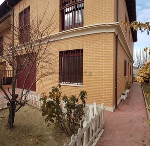 Chalet pareado en venta en Torrijos