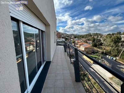 GRAN OPORTUNIDAD! 4 HABITACIONES DOBLES 2 BAÑOS TERRAZA Y PARKING EN RUBI - CASTELLNOU