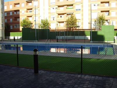 Alquiler de piso con piscina en Universidad (Ciudad Real), URBANIZACIÓN LUJO