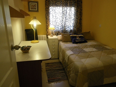 Alquiler habitacion de piso en Las Margaritas, Universidad (Getafe)