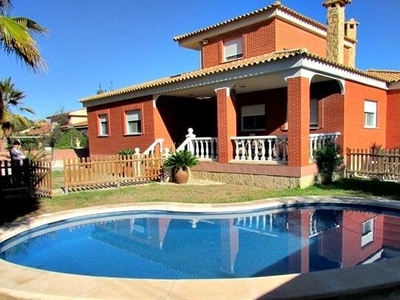 Chalet en San Vicente del Raspeig