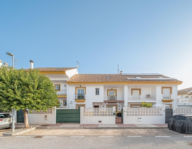 ADOSADA EN TIRO DE PICHÓN, San Pedro de Alcántara Venta San Pedro Pueblo