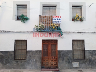 Casa-Chalet en Venta en Navalmoral De La Mata Cáceres Ref: 30704