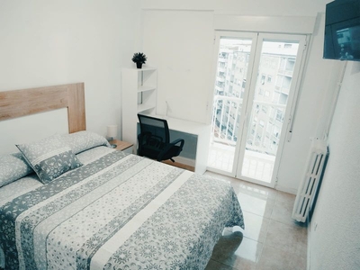 Habitaciones en C/ Desiderio Escosura, Zaragoza Capital por 430€ al mes