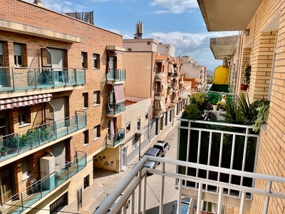 Piso en carrer tretze piso con 3 habitaciones con ascensor y calefacción en Tarragona