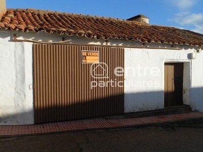 Venta de casa rústica en Nogales (Badajoz)