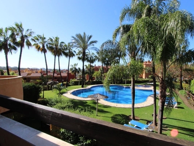 Apartamento en venta en La Reserva, Marbella, Málaga