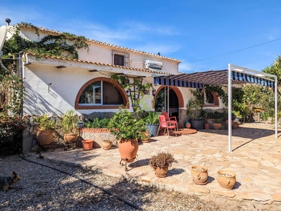 Finca/Casa Rural en venta en Limaria, Arboleas, Almería