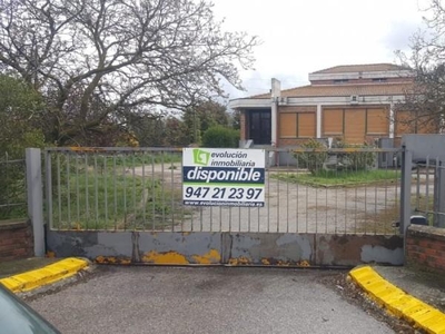 Casa con terreno en Burgos