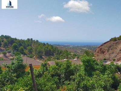 Casa con terreno en Finestrat