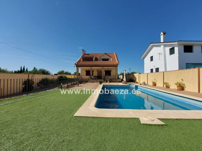 Chalet en Baeza